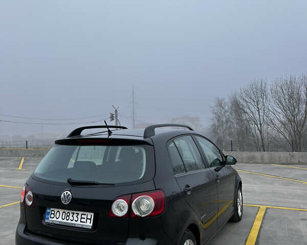 Черный Фольксваген Гольф Плюс, объемом двигателя 1.9 л и пробегом 308 тыс. км за 5699 $, фото 5 на Automoto.ua