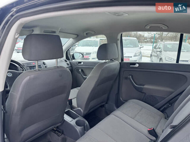 Черный Фольксваген Гольф Плюс, объемом двигателя 1.4 л и пробегом 230 тыс. км за 5990 $, фото 26 на Automoto.ua