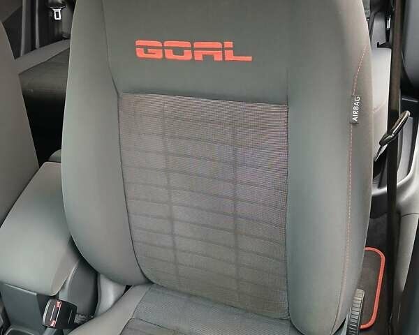 Черный Фольксваген Гольф Плюс, объемом двигателя 1.6 л и пробегом 174 тыс. км за 6399 $, фото 34 на Automoto.ua