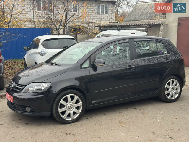 Черный Фольксваген Гольф Плюс, объемом двигателя 1.6 л и пробегом 245 тыс. км за 5500 $, фото 1 на Automoto.ua