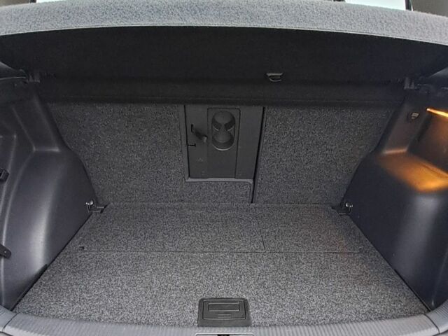 Черный Фольксваген Гольф Плюс, объемом двигателя 1.6 л и пробегом 192 тыс. км за 6850 $, фото 18 на Automoto.ua