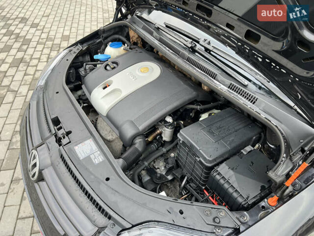 Чорний Фольксваген Golf Plus, об'ємом двигуна 1.6 л та пробігом 225 тис. км за 7799 $, фото 37 на Automoto.ua