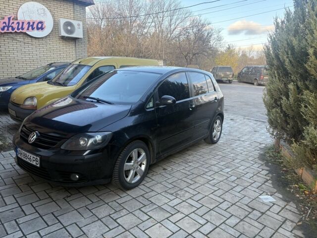 Черный Фольксваген Гольф Плюс, объемом двигателя 2 л и пробегом 207 тыс. км за 7500 $, фото 1 на Automoto.ua