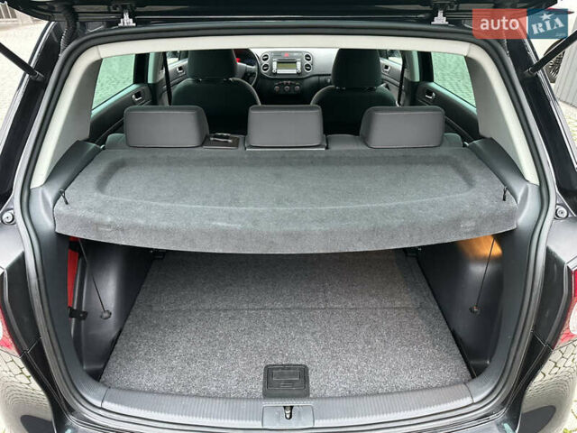 Черный Фольксваген Гольф Плюс, объемом двигателя 1.6 л и пробегом 165 тыс. км за 7350 $, фото 68 на Automoto.ua