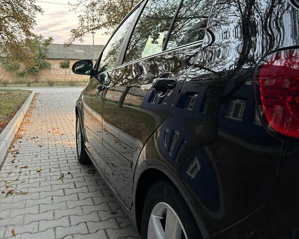 Черный Фольксваген Гольф Плюс, объемом двигателя 1.6 л и пробегом 71 тыс. км за 7699 $, фото 4 на Automoto.ua