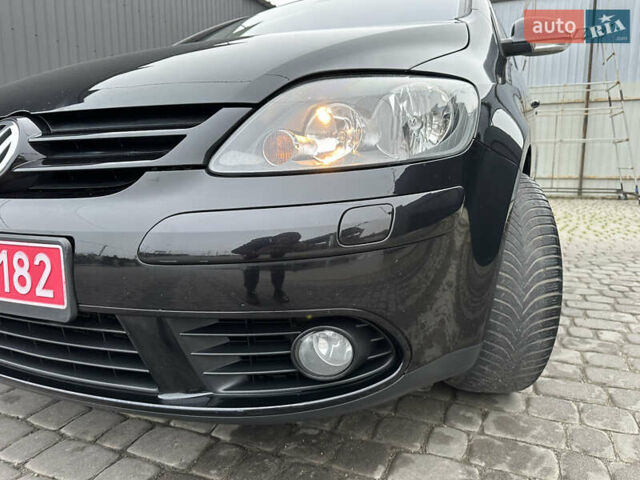 Черный Фольксваген Гольф Плюс, объемом двигателя 1.6 л и пробегом 165 тыс. км за 7350 $, фото 19 на Automoto.ua