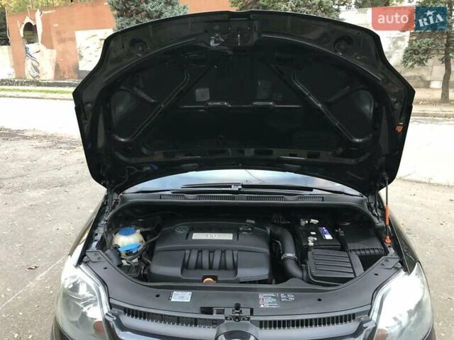 Фольксваген Гольф Плюс 2007 в Николаеве на Automoto.ua Черный Фольксваген Гольф Плюс, объемом двигателя 1.6 л и пробегом 308 тыс. км за 5850 $, фото 10 на Automoto.ua