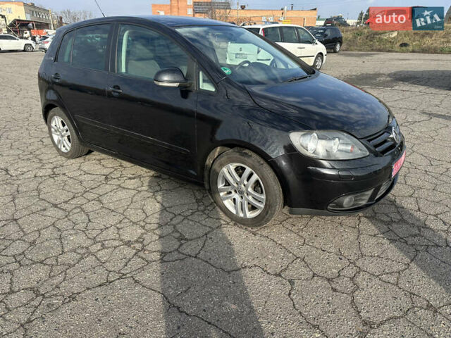 Черный Фольксваген Гольф Плюс, объемом двигателя 1.6 л и пробегом 248 тыс. км за 6900 $, фото 3 на Automoto.ua