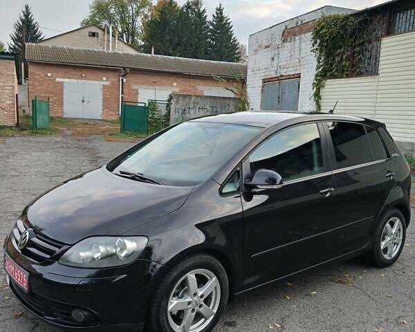 Черный Фольксваген Гольф Плюс, объемом двигателя 1.6 л и пробегом 174 тыс. км за 6399 $, фото 2 на Automoto.ua
