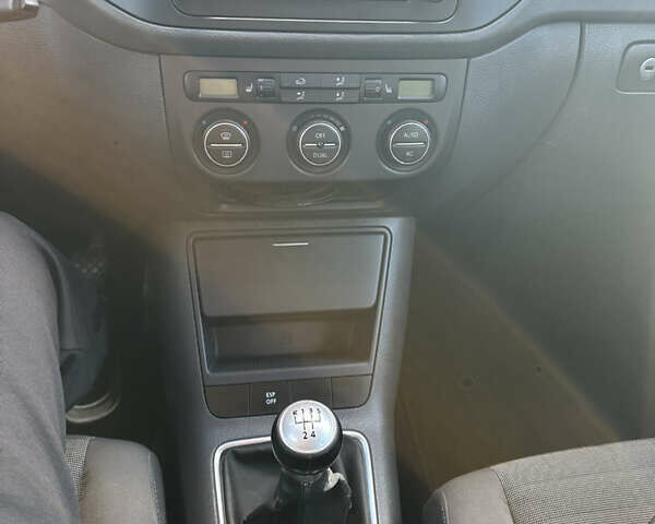 Чорний Фольксваген Golf Plus, об'ємом двигуна 1.6 л та пробігом 204 тис. км за 6300 $, фото 20 на Automoto.ua