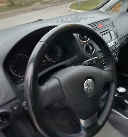 Черный Фольксваген Гольф Плюс, объемом двигателя 1.6 л и пробегом 192 тыс. км за 6850 $, фото 24 на Automoto.ua