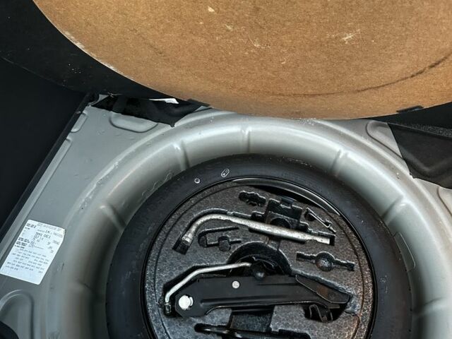 Черный Фольксваген Гольф Плюс, объемом двигателя 1.6 л и пробегом 89 тыс. км за 6700 $, фото 18 на Automoto.ua