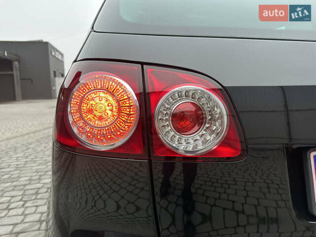 Черный Фольксваген Гольф Плюс, объемом двигателя 1.6 л и пробегом 165 тыс. км за 7350 $, фото 24 на Automoto.ua