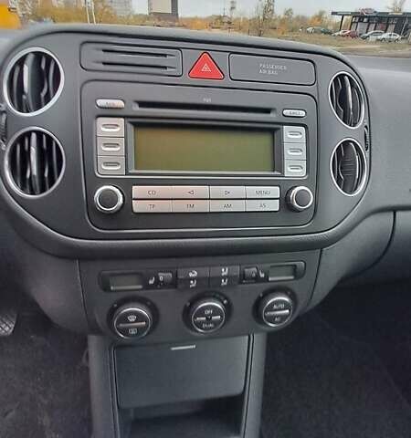 Чорний Фольксваген Golf Plus, об'ємом двигуна 1.6 л та пробігом 194 тис. км за 6800 $, фото 17 на Automoto.ua