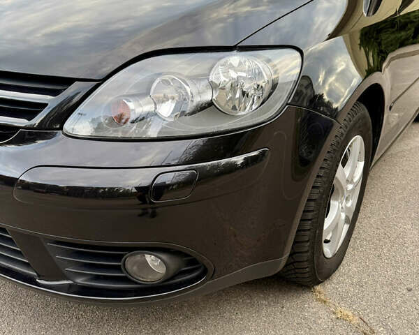Черный Фольксваген Гольф Плюс, объемом двигателя 1.6 л и пробегом 190 тыс. км за 6900 $, фото 14 на Automoto.ua