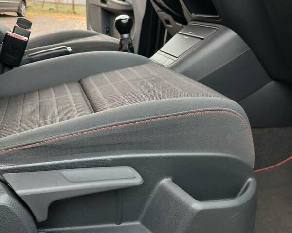 Черный Фольксваген Гольф Плюс, объемом двигателя 1.6 л и пробегом 174 тыс. км за 6399 $, фото 24 на Automoto.ua