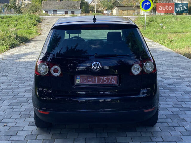 Черный Фольксваген Гольф Плюс, объемом двигателя 1.6 л и пробегом 204 тыс. км за 5800 $, фото 4 на Automoto.ua