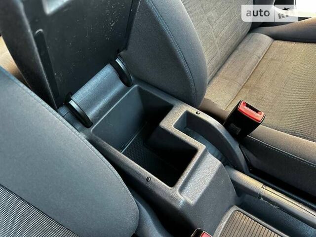 Черный Фольксваген Гольф Плюс, объемом двигателя 1.39 л и пробегом 194 тыс. км за 6450 $, фото 29 на Automoto.ua