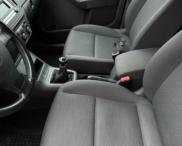 Фольксваген Гольф Плюс 2007 в Ахтырке на Automoto.ua Черный Фольксваген Гольф Плюс, объемом двигателя 1.6 л и пробегом 167 тыс. км за 6500 $, фото 8 на Automoto.ua