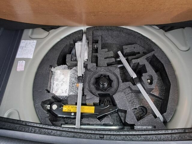 Черный Фольксваген Гольф Плюс, объемом двигателя 1.6 л и пробегом 192 тыс. км за 6850 $, фото 17 на Automoto.ua