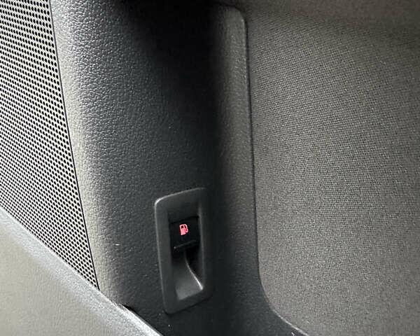 Черный Фольксваген Гольф Плюс, объемом двигателя 1.6 л и пробегом 165 тыс. км за 7350 $, фото 41 на Automoto.ua