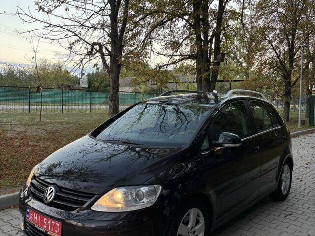 Чорний Фольксваген Golf Plus, об'ємом двигуна 1.6 л та пробігом 71 тис. км за 7999 $, фото 2 на Automoto.ua