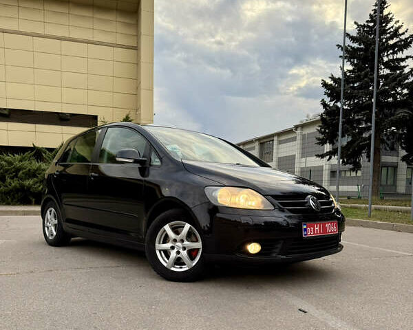 Чорний Фольксваген Golf Plus, об'ємом двигуна 1.6 л та пробігом 190 тис. км за 6999 $, фото 2 на Automoto.ua