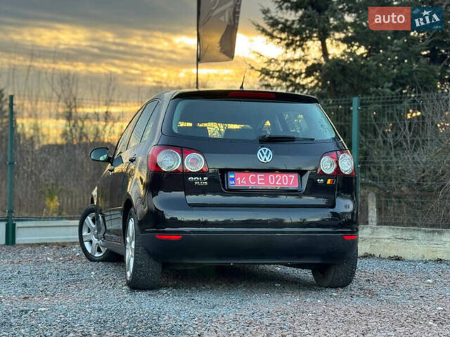Черный Фольксваген Гольф Плюс, объемом двигателя 1.6 л и пробегом 160 тыс. км за 5999 $, фото 25 на Automoto.ua