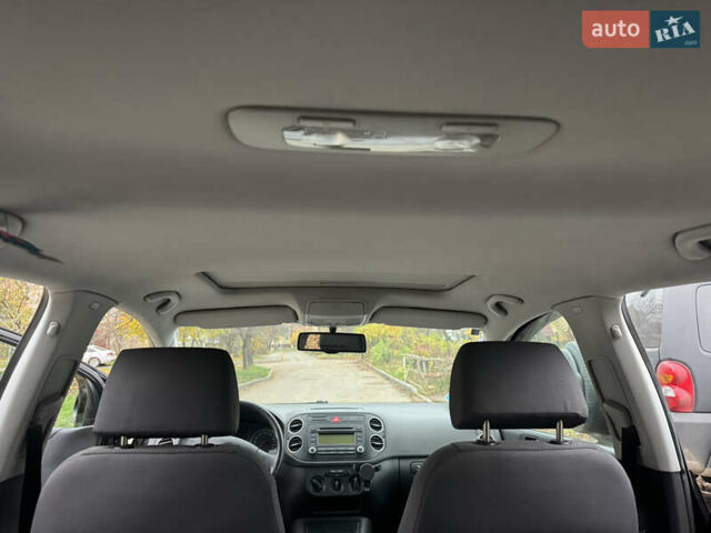 Черный Фольксваген Гольф Плюс, объемом двигателя 1.6 л и пробегом 245 тыс. км за 5500 $, фото 26 на Automoto.ua