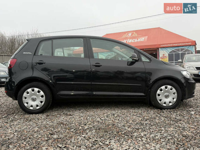 Черный Фольксваген Гольф Плюс, объемом двигателя 1.6 л и пробегом 250 тыс. км за 6350 $, фото 15 на Automoto.ua