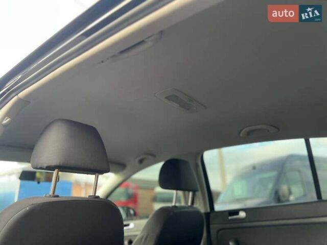 Черный Фольксваген Гольф Плюс, объемом двигателя 1.6 л и пробегом 269 тыс. км за 5950 $, фото 21 на Automoto.ua