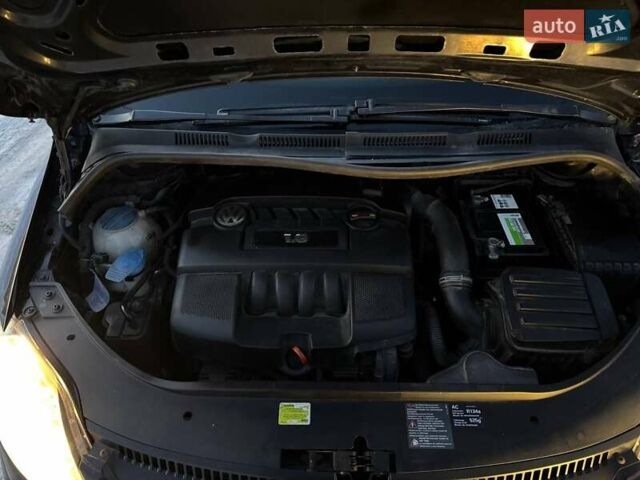 Чорний Фольксваген Golf Plus, об'ємом двигуна 1.6 л та пробігом 197 тис. км за 6000 $, фото 26 на Automoto.ua