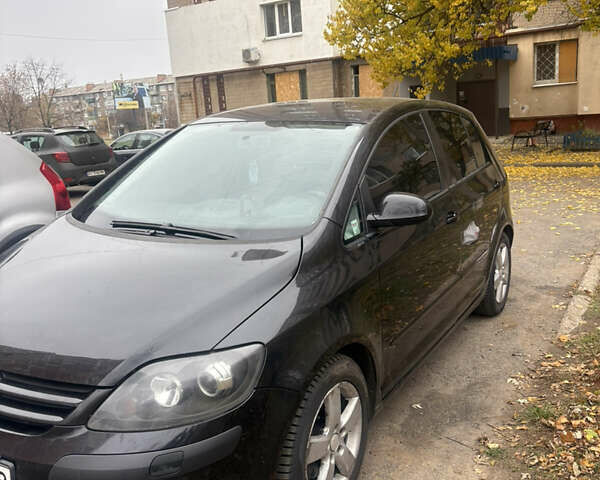 Черный Фольксваген Гольф Плюс, объемом двигателя 2 л и пробегом 207 тыс. км за 7500 $, фото 11 на Automoto.ua