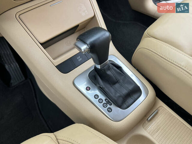 Чорний Фольксваген Golf Plus, об'ємом двигуна 1.6 л та пробігом 225 тис. км за 7799 $, фото 27 на Automoto.ua