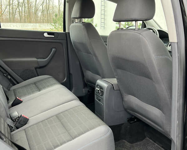 Черный Фольксваген Гольф Плюс, объемом двигателя 1.6 л и пробегом 249 тыс. км за 5850 $, фото 67 на Automoto.ua