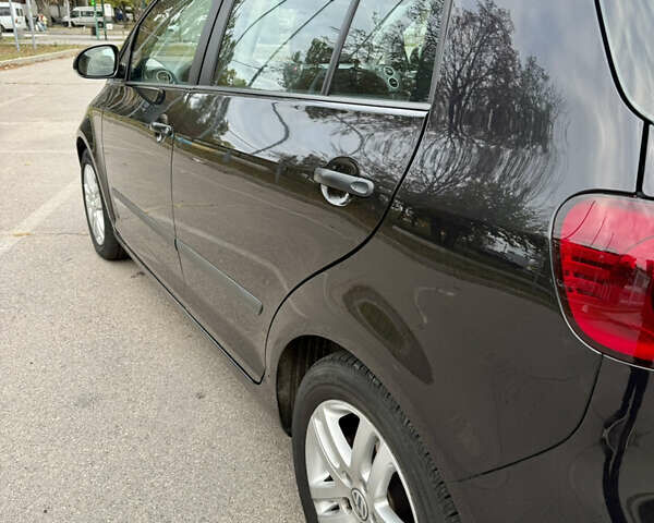Чорний Фольксваген Golf Plus, об'ємом двигуна 1.6 л та пробігом 198 тис. км за 6800 $, фото 9 на Automoto.ua