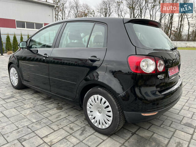 Черный Фольксваген Гольф Плюс, объемом двигателя 1.6 л и пробегом 249 тыс. км за 5850 $, фото 14 на Automoto.ua