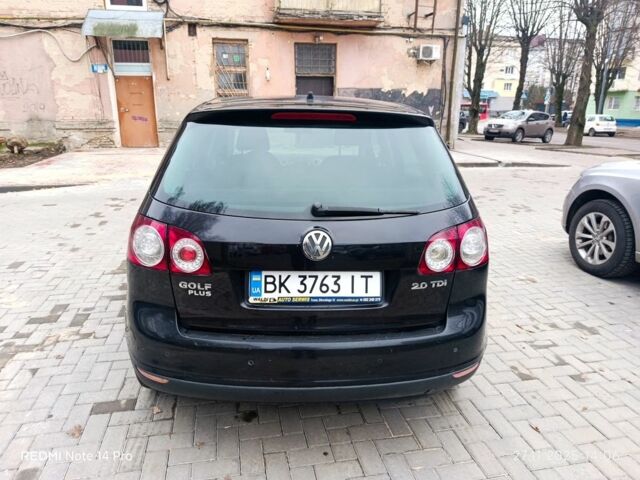 Черный Фольксваген Гольф Плюс, объемом двигателя 2 л и пробегом 300 тыс. км за 2850 $, фото 5 на Automoto.ua