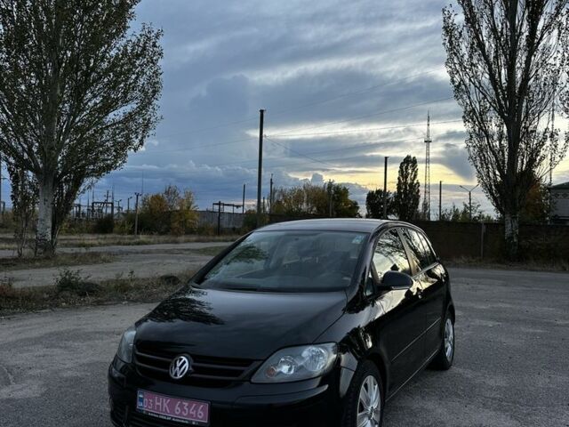 Черный Фольксваген Гольф Плюс, объемом двигателя 1.6 л и пробегом 89 тыс. км за 6700 $, фото 1 на Automoto.ua