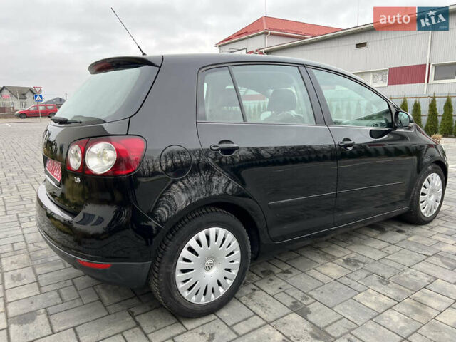 Черный Фольксваген Гольф Плюс, объемом двигателя 1.6 л и пробегом 249 тыс. км за 5850 $, фото 19 на Automoto.ua