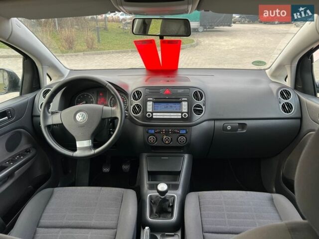 Чорний Фольксваген Golf Plus, об'ємом двигуна 1.6 л та пробігом 141 тис. км за 5750 $, фото 34 на Automoto.ua