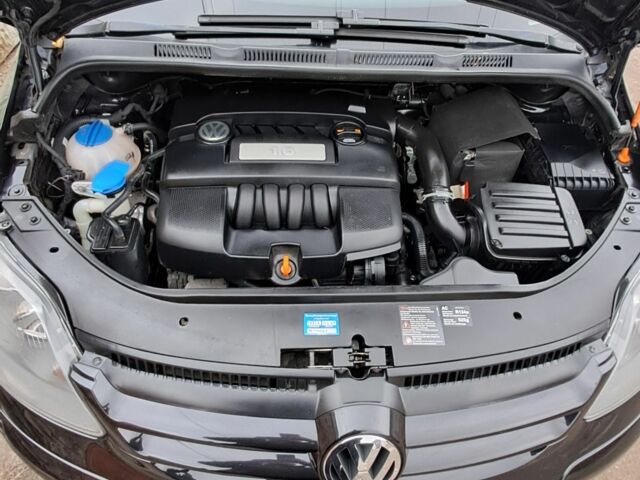 Черный Фольксваген Гольф Плюс, объемом двигателя 1.6 л и пробегом 193 тыс. км за 6650 $, фото 7 на Automoto.ua