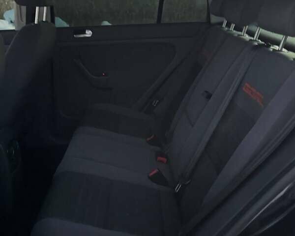 Чорний Фольксваген Golf Plus, об'ємом двигуна 1.6 л та пробігом 197 тис. км за 6000 $, фото 12 на Automoto.ua