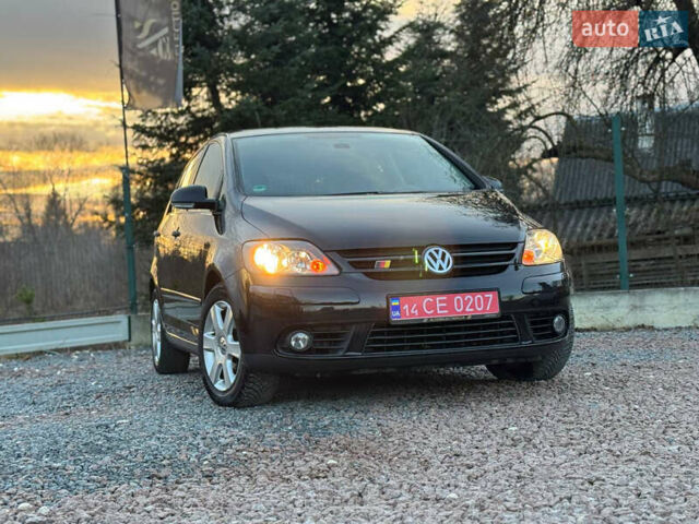 Черный Фольксваген Гольф Плюс, объемом двигателя 1.6 л и пробегом 160 тыс. км за 5999 $, фото 9 на Automoto.ua