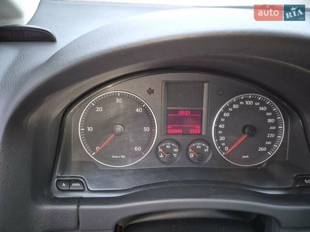 Черный Фольксваген Гольф Плюс, объемом двигателя 2 л и пробегом 243 тыс. км за 6800 $, фото 10 на Automoto.ua