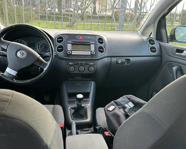 Чорний Фольксваген Golf Plus, об'ємом двигуна 1.6 л та пробігом 204 тис. км за 6300 $, фото 22 на Automoto.ua