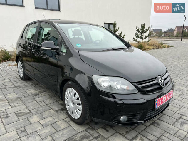 Черный Фольксваген Гольф Плюс, объемом двигателя 1.6 л и пробегом 249 тыс. км за 5850 $, фото 25 на Automoto.ua