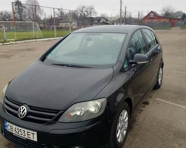 Черный Фольксваген Гольф Плюс, объемом двигателя 1.4 л и пробегом 262 тыс. км за 6700 $, фото 8 на Automoto.ua
