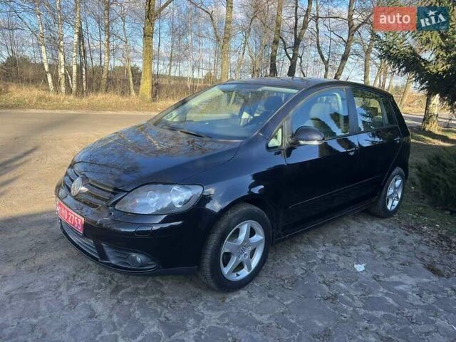 Черный Фольксваген Гольф Плюс, объемом двигателя 1.6 л и пробегом 186 тыс. км за 5850 $, фото 11 на Automoto.ua