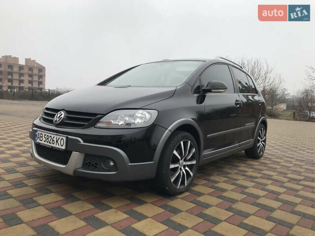 Черный Фольксваген Гольф Плюс, объемом двигателя 1.6 л и пробегом 260 тыс. км за 8300 $, фото 11 на Automoto.ua